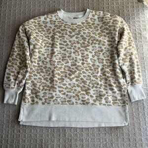 Aerie Sweatshirt Womens Size Small Oversized Leopard Print crew neck Pink Ivory